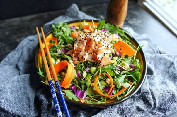 This Arugula Salad with Sesame Salmon is a light salad, full of diverse flavors and textures in every bite.