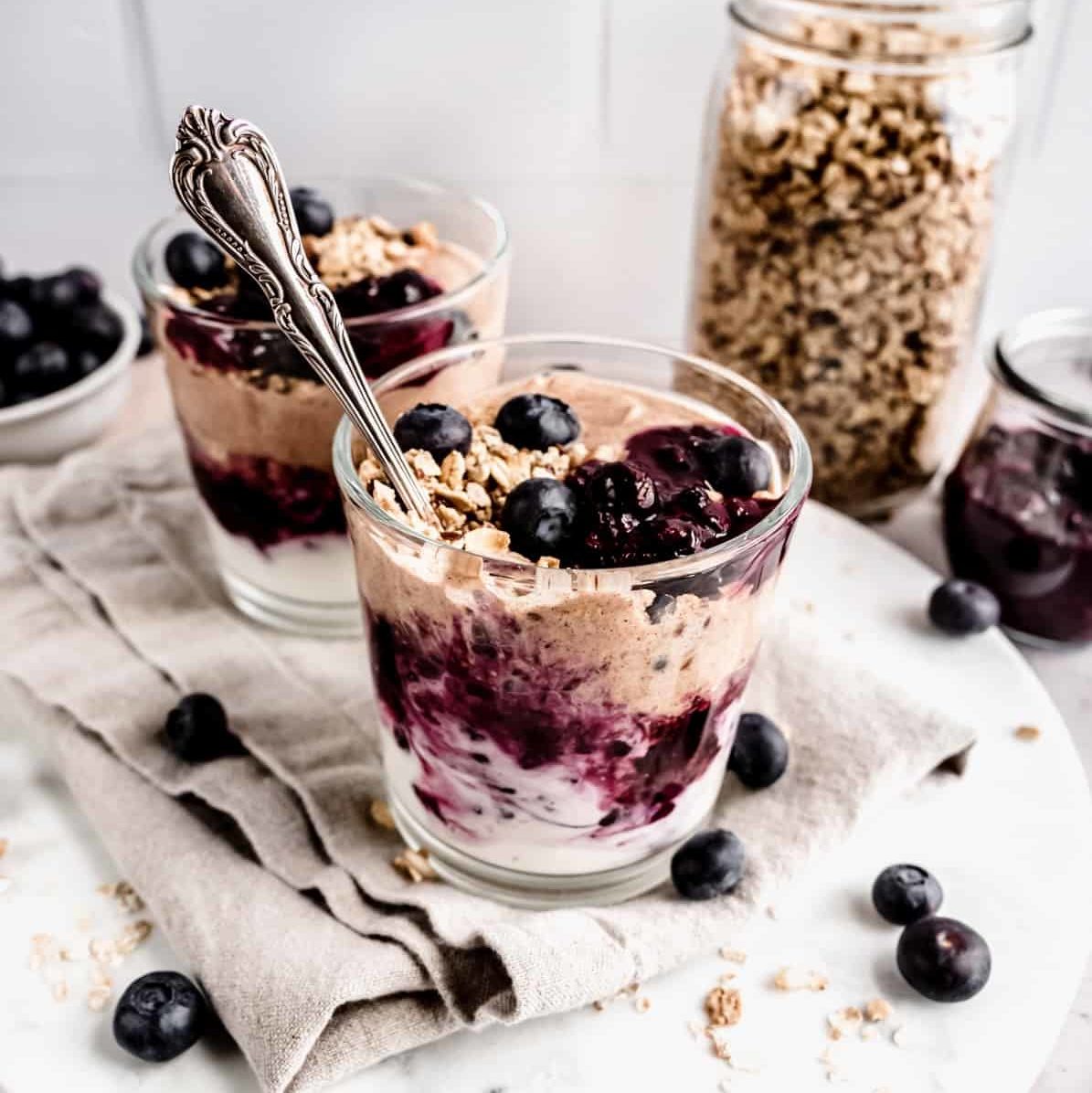 Blueberry Greek Yogurt Parfait Jars