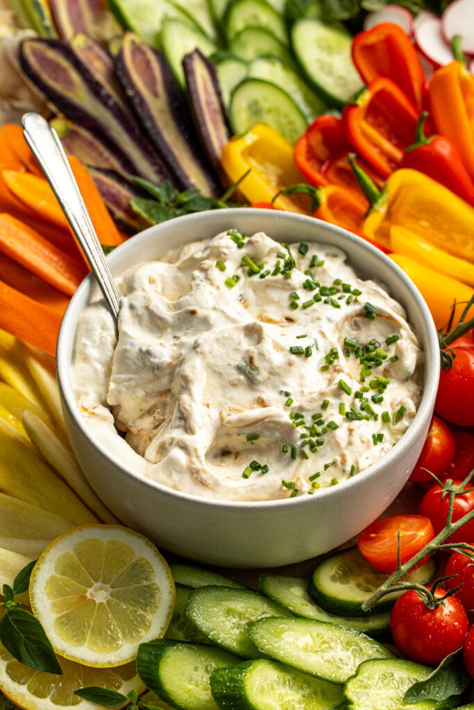 sour cream and onion dressing Easy Sour Cream and Onion Dressing Recipe (5 Minutes, 5 Ingredients)
